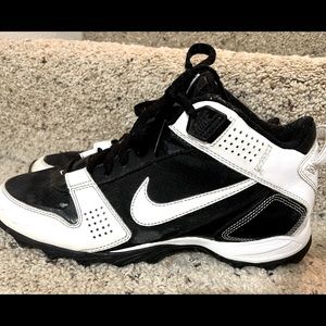 Nike Land Shark Legacy Cleats